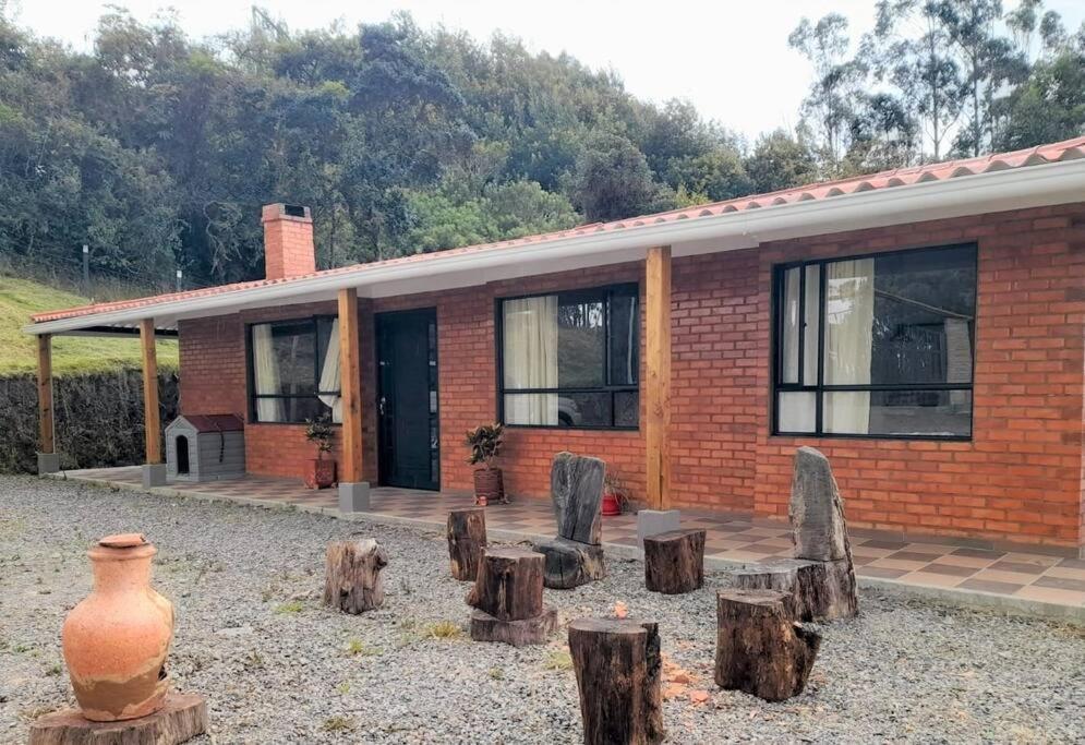 Hermosa Casa Campestre Moderna "Rancho La Marina" Chiquinquirá Esterno foto