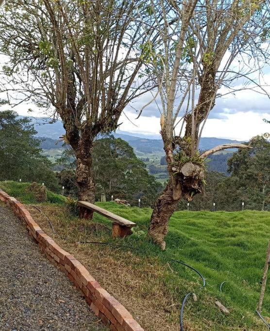 Hermosa Casa Campestre Moderna "Rancho La Marina" Chiquinquirá Esterno foto